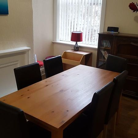 Blackpoolholidaylets Charles Street Villa Esterno foto